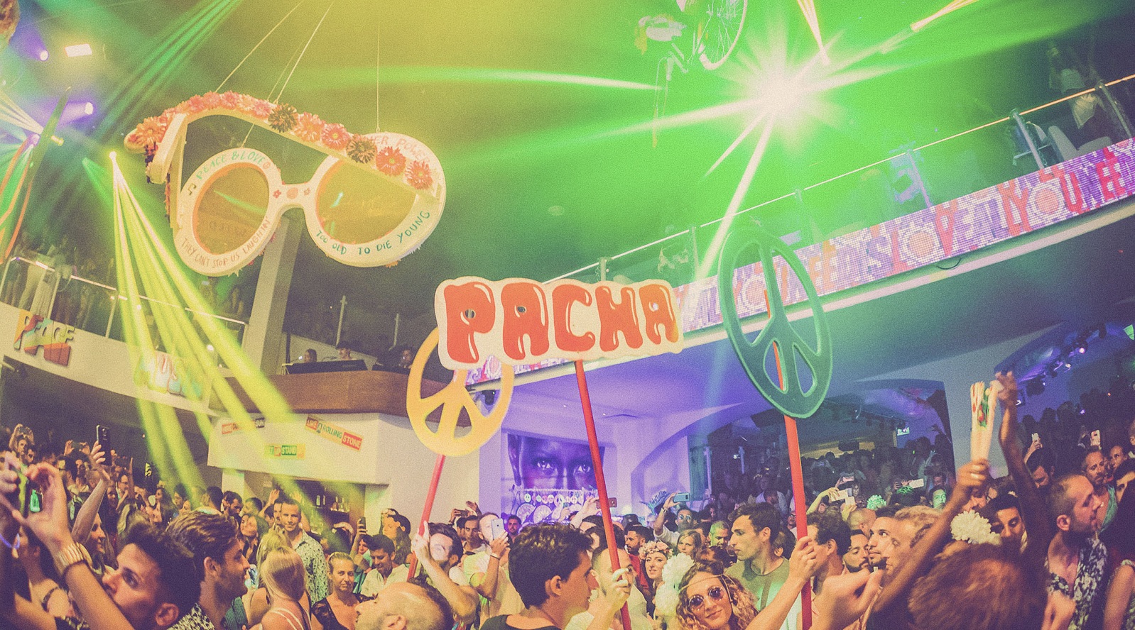 Pacha VIP Table